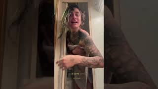 Vou te dizer que essa missão fica um cadin mais complicado quando tu tem a mesma altura do chuveiro