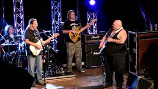 Walter Trout, Popa Chubby "Giants of bluesrock"-Jam - Limbourg, Le Kursaal 13.11.2011 (pt.2)