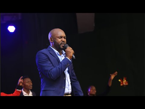 TUKUWA EKITIIBWA NE TENDO YESU OMWANA GWENDIGA - GODFREY BUSUULWA | GLORY WORSHIP
