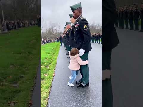 Little girl's reaction to seeing dad in uniform #military #heartwarming #emotional