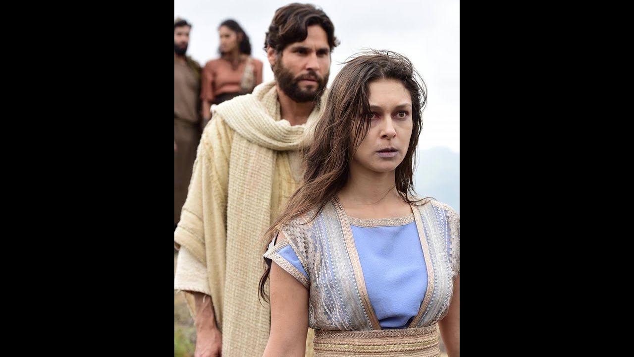 Cena emocionante de Jesus libertando Maria Madalena