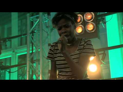 Studio Brussel: Coely - Ain't Chasing Pavements