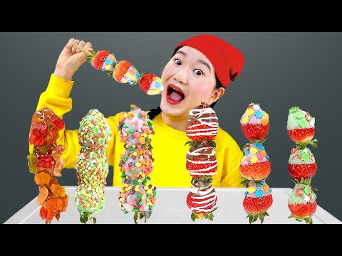 Strawberry Dessert Mukbang 딸기 디저트 먹방 by HUBABI