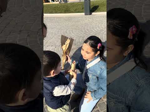 Cine i-a adus flori Sofiei? #sofiabrindas #march #ziuafemeii #edi