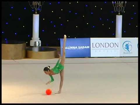 Yulia Sinitsina.ball.pre-junior-98.RUS