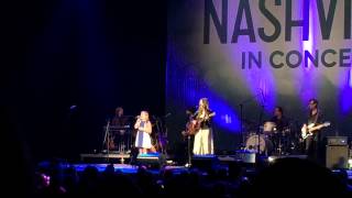 Lennon and Maisy- &quot;Ho Hey&quot; Nashville in Concert Los Angeles 05/09/15