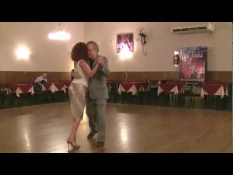  Enriqueta Kleinman  and  Osvaldo Natucci  are  dancing  to  the  tango  "  El Flete  "  by  Juan D'Arienzo