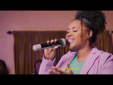 MI KOWNOE – Mijeesa Kastierie feat. Lycintha Watsaam-Winters (Official Live Worship)