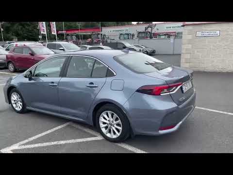 Toyota Corolla Luna 4DR Auto Hybrid - Apple Carpl - Image 2