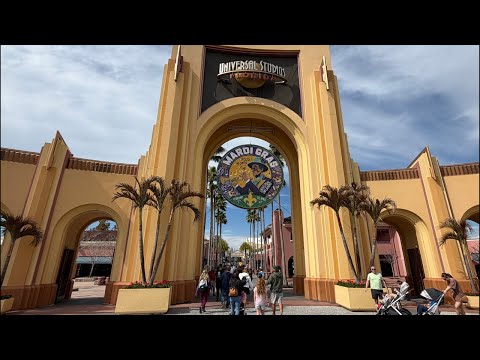 🔴 LIVE from Universal Studios Orlando for Mardi Gras Parade and Food on a Wednesday