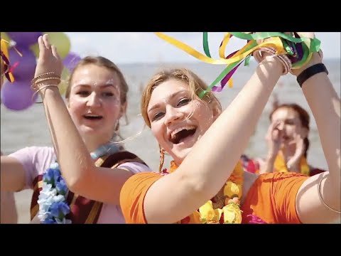 Divine Maha Mantra - Hare Krishna Hare Rama || Hare Krishna Kirtan || Krishna Bhajans