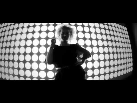 MROKAS - Krusząc Lód feat. Kinga Kielich & Dj.Hen (prod.Julas) OFFICIAL VIDEO