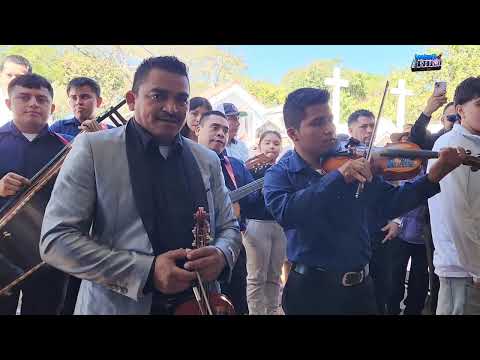 Así le dan la despedida en el cementerio San Luis de la reina
