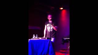 Love of Lesbian - 2009 Voy a romper las ventanas (acústico Granollers)