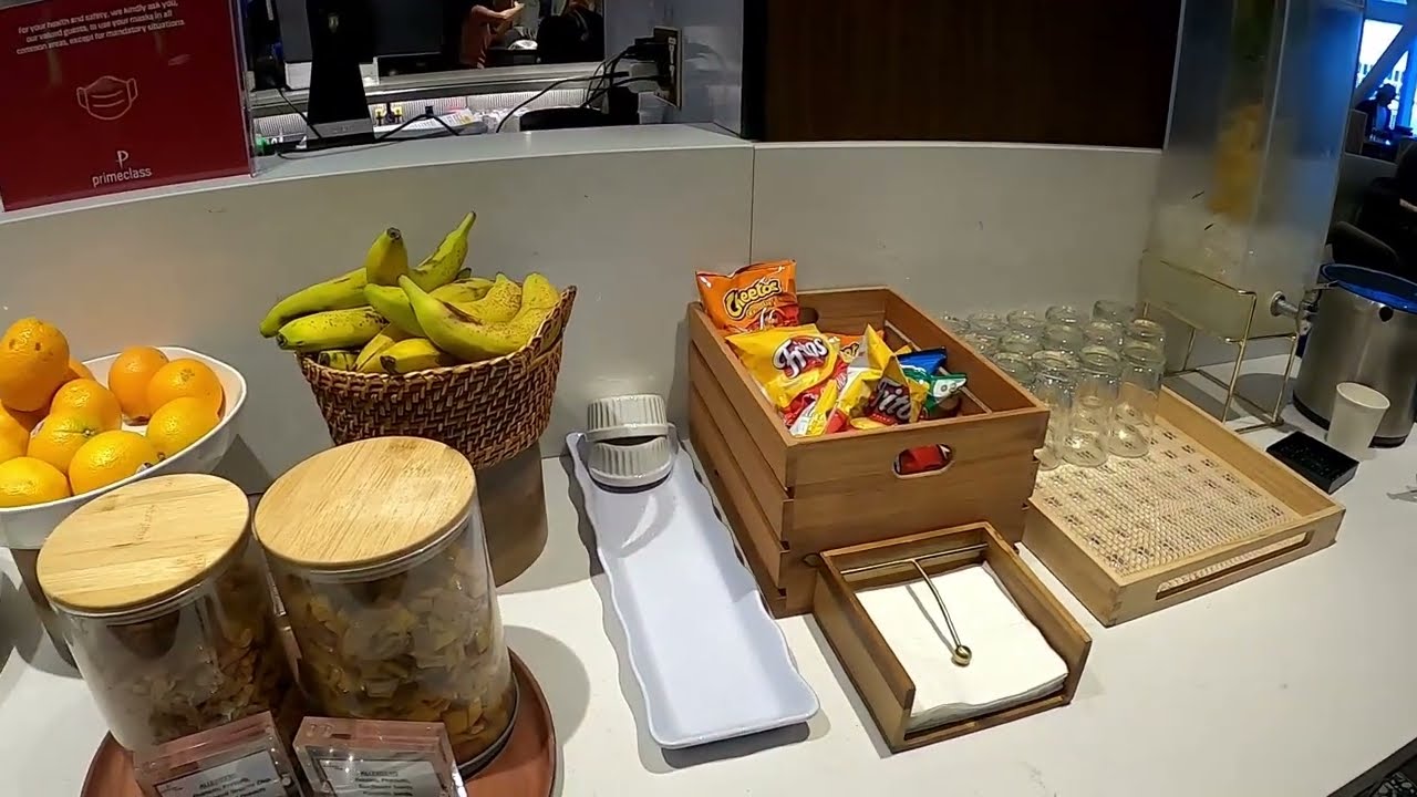 Air India Maharajah Lounge thumbnail