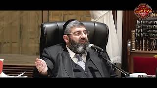 הרב אייל עמרמי - זה לא תורת השם (הרב אייל עמרמי) - התמונה מוצגת ישירות מתוך אתר האינטרנט יוטיוב. זכויות היוצרים בתמונה שייכות ליוצרה. קישור קרדיט למקור התוכן נמצא בתוך דף הסרטון