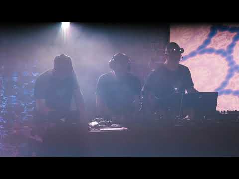 RuhrJS 2018 - { Live : JS } Performance