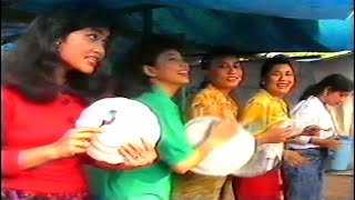 Download lagu Harpas (DinaMariana,Jayanthi, EvaSolina, Maryantje & YayukS) - Kegagalan Cinta (1989) Original Video mp3 Download lagu Harpas (DinaMariana,Jayanthi, EvaSolina, Maryantje & YayukS) - Kegagalan Cinta (1989) Original Video mp3