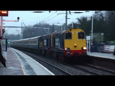DRS 20304 & 20301 storm south through Harpenden with 1Z40 Barrow Hill - Hastings