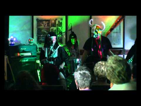 Ireland Tour - Kilronan Castle - Halloween Party - The Elders - Craic