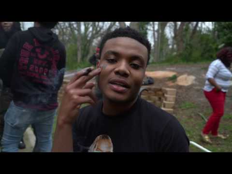 NGeeYL- "Double S" (shot by @ganktowndurt)