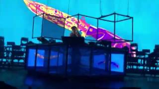 Flume feat. Vince Staples &amp; Kučka - Smoke &amp; Retribution, live in Berlin on 09.11.16