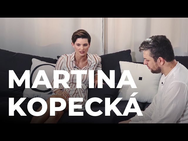 DEEP TALKS 37: Martina Viktorie Kopecká – Farářka, rodinná terapeutka a autorka blogu Deník farářky