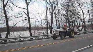 preview picture of video 'Ford Tractor on River Road near Halifax, PA 12-4-10'