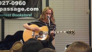 Chely Wright at the Book Passage, Corte Madera CA