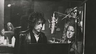 Bob Dylan recording Buckets Of Rain with Bette Midler (1975)