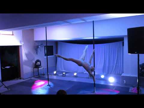 Evanescence, ballet pole routine