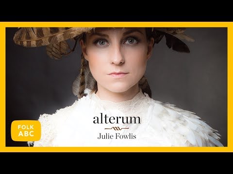 Julie Fowlis - Cearcall Mun Ghealaich