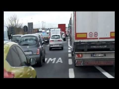 2015-02-06 - NEVE IN TOSCANA DISAGI SULLE STRADE