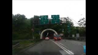 preview picture of video '石碇隧道,南港隧道--往台北 Shiding & Nangang Tunnel -National Highway 5 Taipei Bound 4/5/2013'