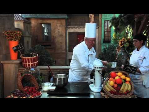 How to Make Fruit Cheesecake : Tasty Pastries