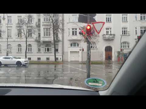 Abbiegen links und gleich wieder rechts