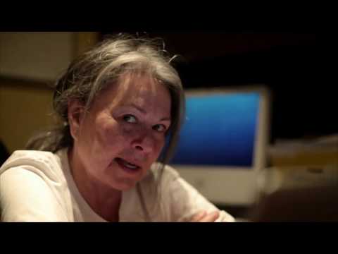 Roseanne Barr Gets an Ambien Delivery in "Roseanne for President!" Documentary