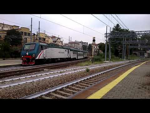 E464 321+8 piano ribassato, E464 069+5 piano ribassato - Monza - 08/07/2015
