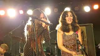 Kitty, Daisy &amp; Lewis ( GBR), Hallenbad Wolfsburg, 24.04.2023