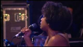 CORINNE BAILY RAE - Since I've Been Lovin You (Glasto '07)