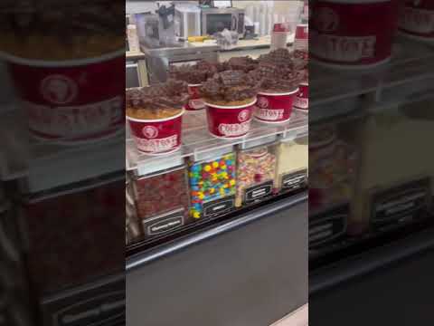 Visitando Coldstone por causa de Dylan Lemay
