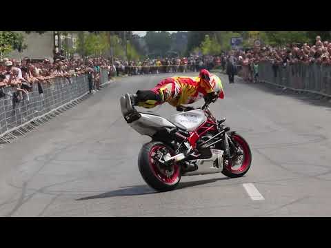 Melhores Manobras De Moto Do Mundo incrível / EMPINADO MOTO, Acrobacias, Show de Moto, Encontro