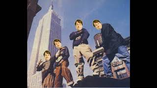 David Mitchell raps &quot;Oh Shit&quot; by The Pharcyde