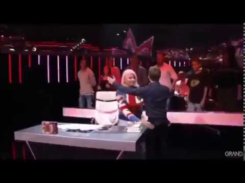 Jelena Karleusa Podigla i vratila takmicara na binu Zvezde Granda