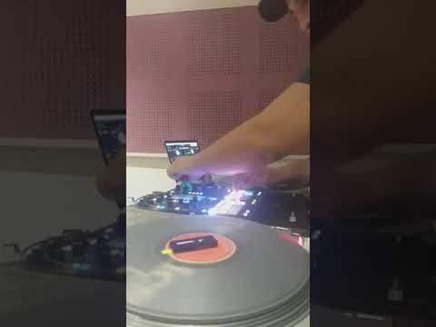 Un petit remix live made in Master T Miraa May #whatismoke