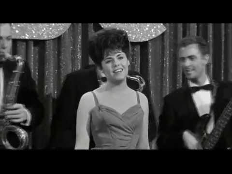 Linda Scott performs Yessiree live 1962 (widescreen)