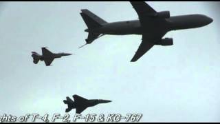 preview picture of video 'Formation & Maneuver flights of KC-767 at Komaki Airbase Aviation festival 2012'