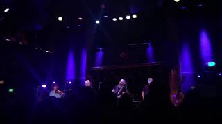 Steve Earle &amp; the Dukes, clip &quot;Back to the Wall&quot; (San Francisco, 5 October 2018)
