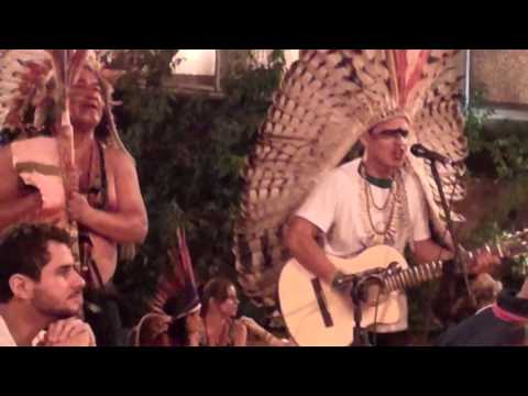 Cantos da Floresta com Shineihu Yawanawá 26.11.15