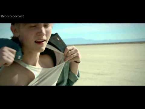 Happy birthday Ulrik Munther♥